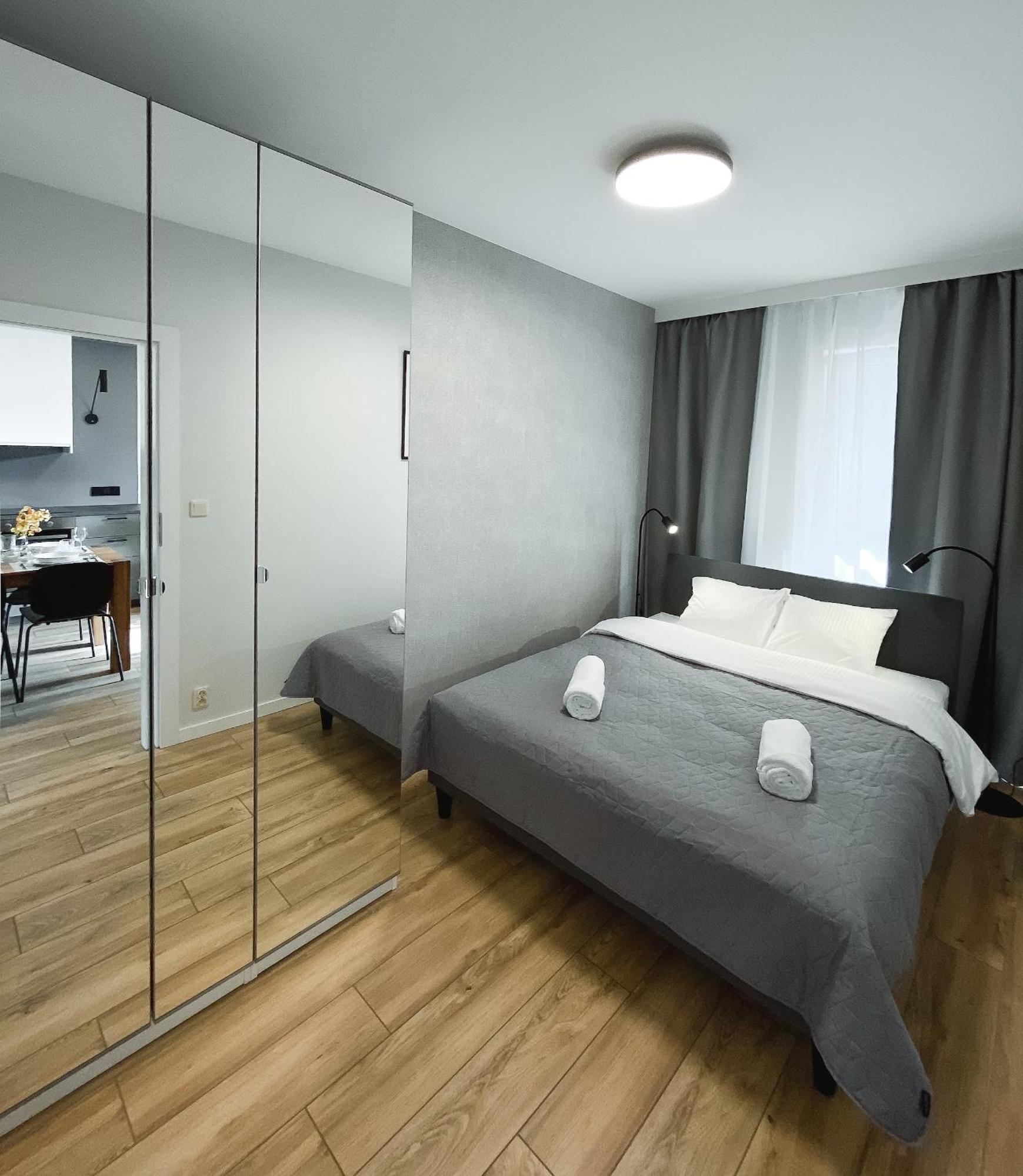 Like Home Apartments Krakow Bagian luar foto